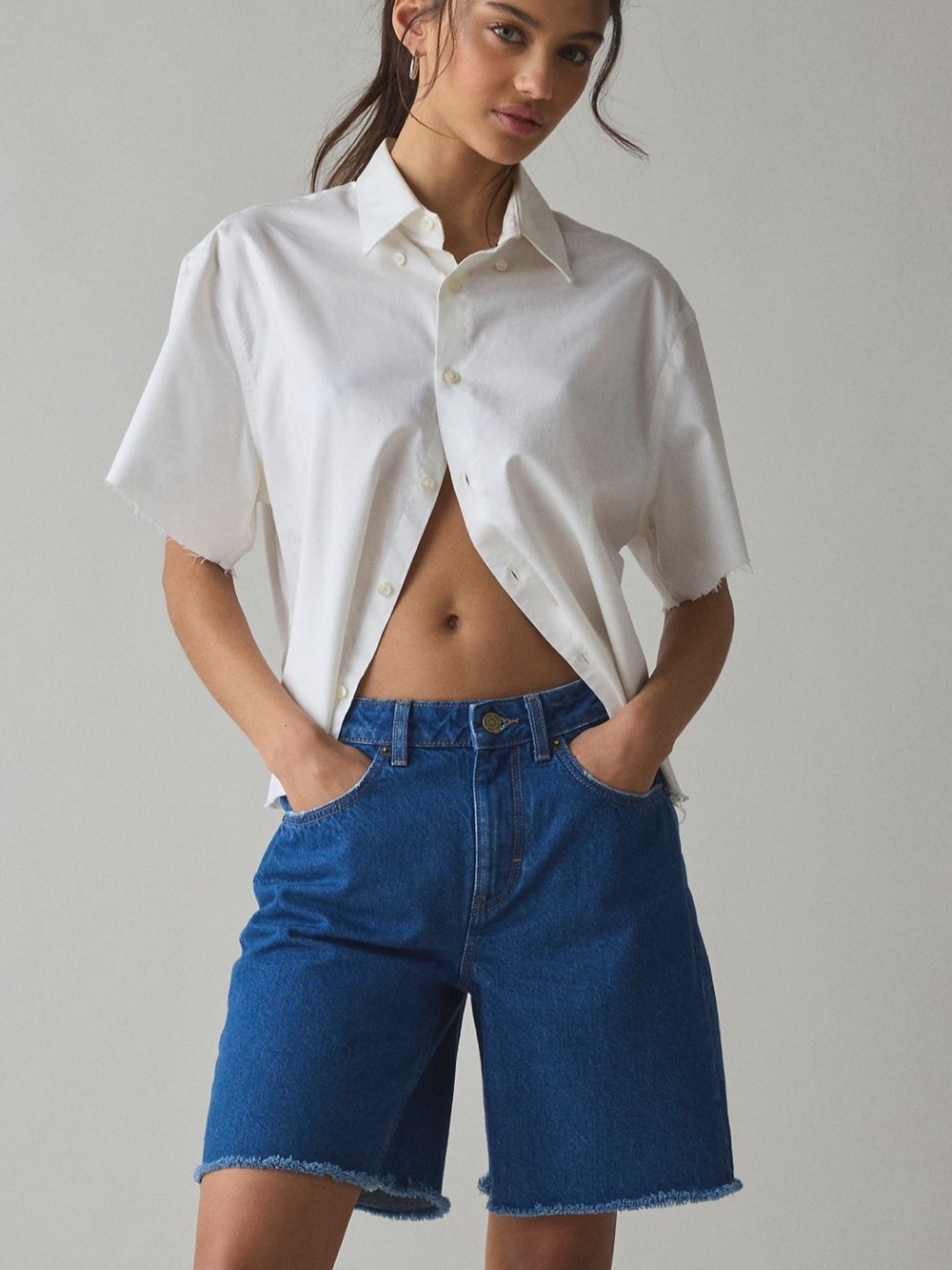 BDG Tori Mid Rise Cutoff Jort